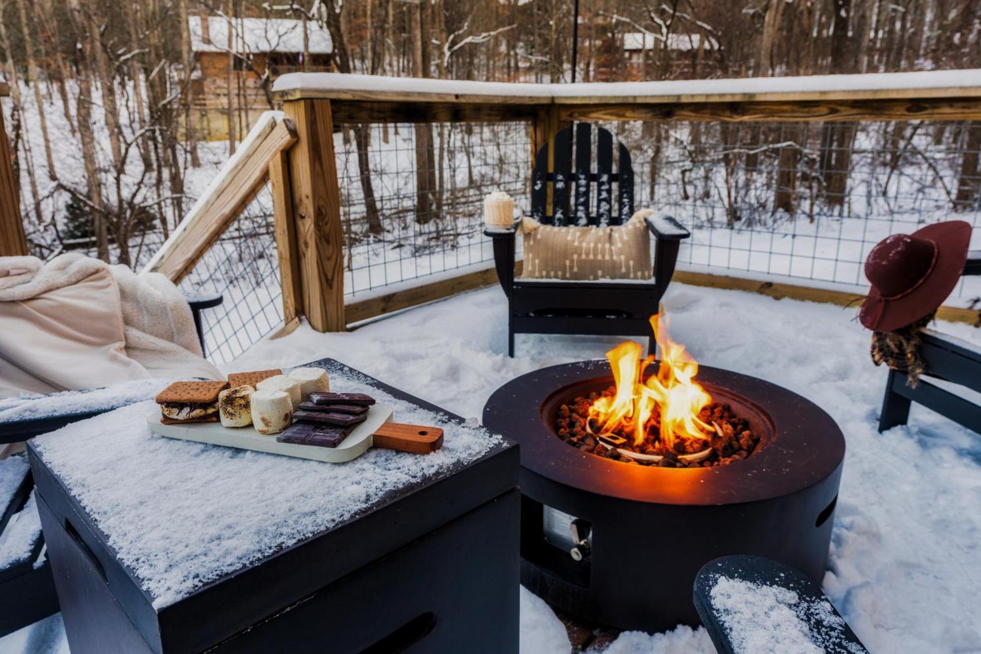 The Moondance Cabin By Lightfoot Stays Vacation Rentals 세비어빌 외부 사진