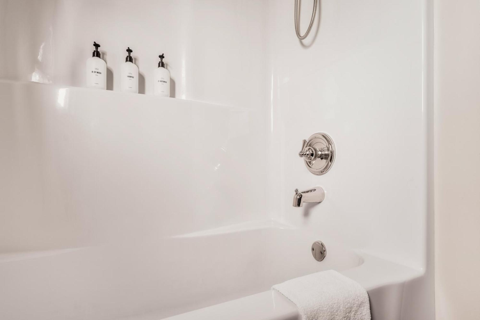 The Moondance Cabin By Lightfoot Stays Vacation Rentals 세비어빌 외부 사진