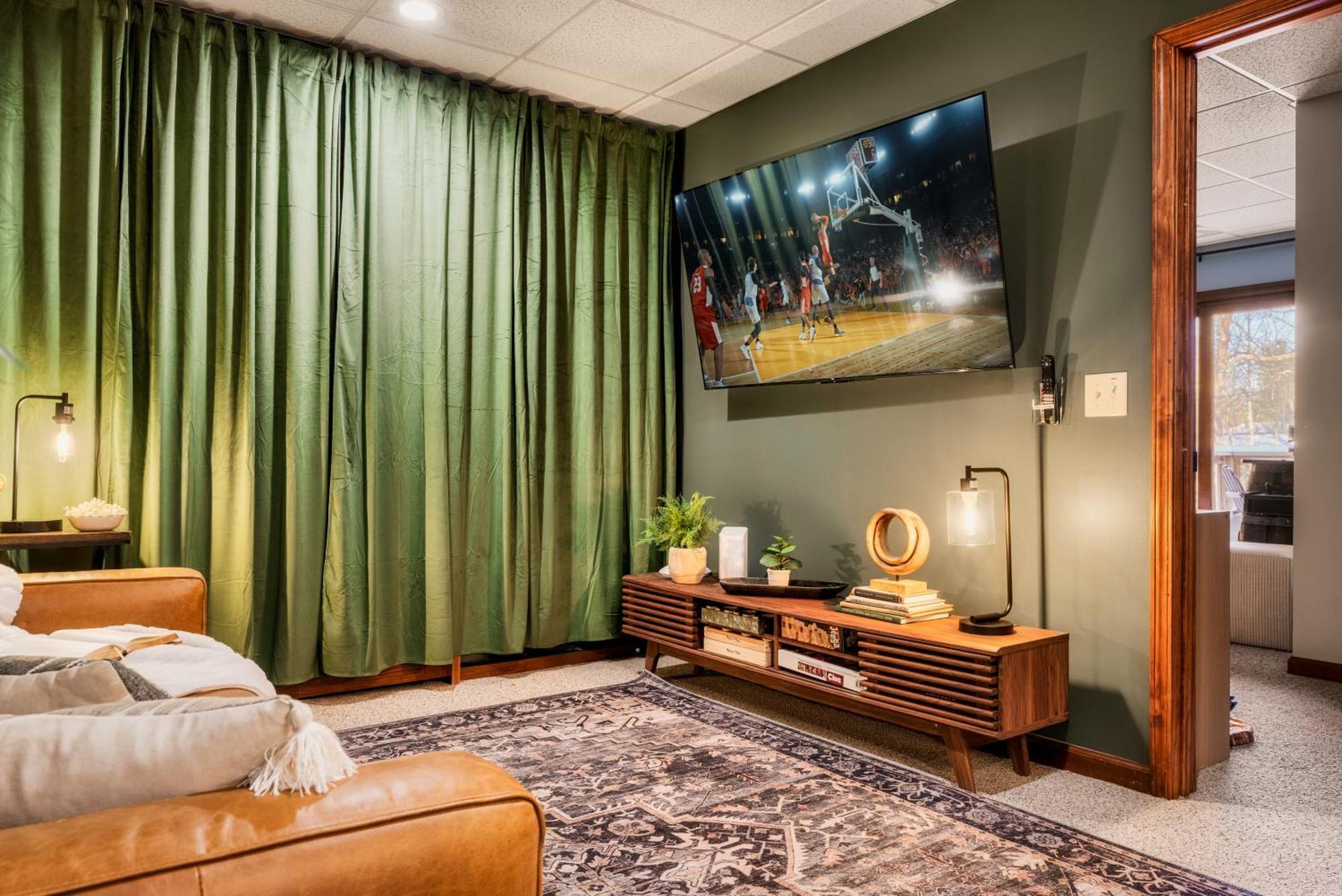 The Moondance Cabin By Lightfoot Stays Vacation Rentals 세비어빌 외부 사진